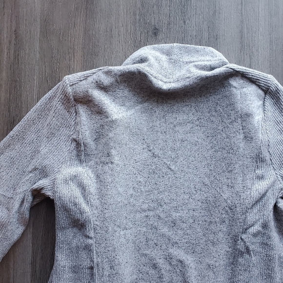 Cardigan - Picture 9 of 11